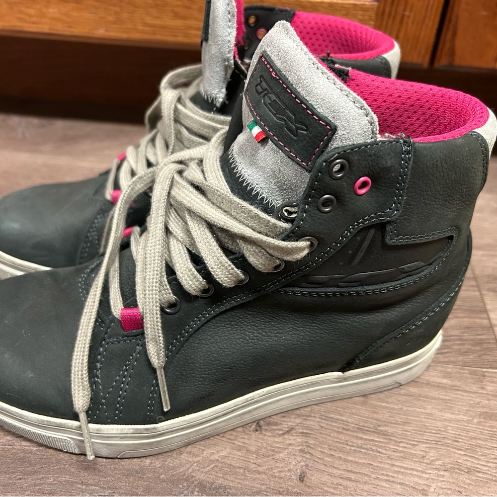 TCX Street Ace motorcycle shoes WP - women’s size 38/6.5